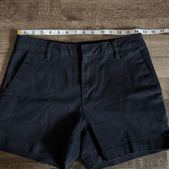Banana Republic Cotton Blend Spandex Classic Black Women's Shorts Size 6 - Picture 2 of 6